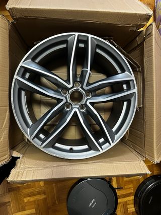 Llantas 19 Audi TT TTS TTRS VAG (4 uds)