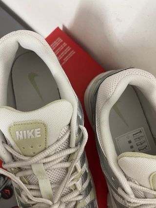 Nike P-6000 Verde/Argento Tg 44 Nuove