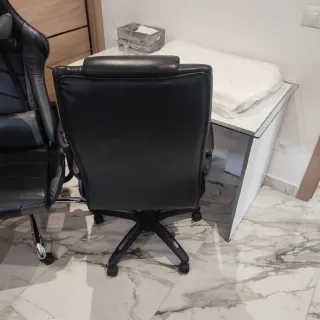 Silla de escritorio negra