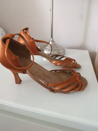 Zapatos de baile dorados/naranja