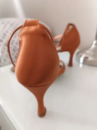 Zapatos de baile dorados/naranja