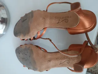 Zapatos de baile dorados/naranja