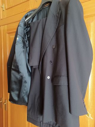 Traje de caballero azul