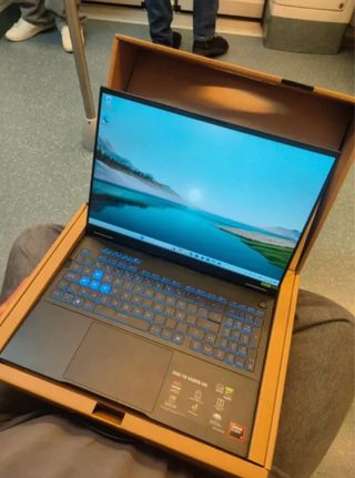 Portatil Gaming Asus Tuf A16 RTX 5050 Ryzen 7 1TB