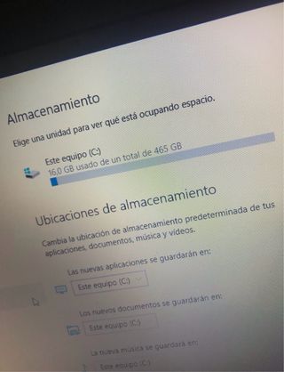 HP Pavilion 16 Rosso