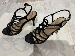 Sandalias fiesta Pacomena negras talla 38