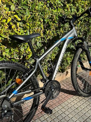 Bicicleta MTB Rockrider ST 100