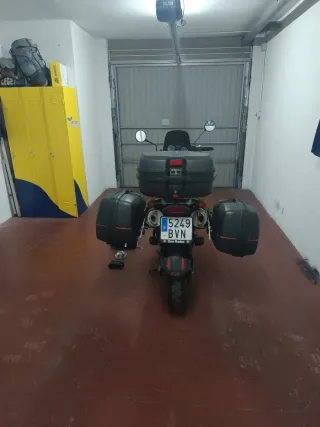 BMW GS Amarilla con Maletas Laterales