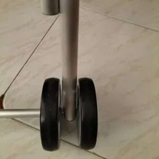 Andador para mayores con asiento