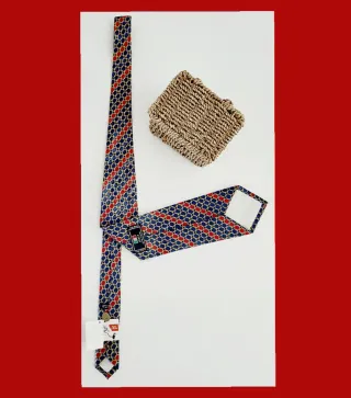 Corbata SEDA sin estrenar U Italy