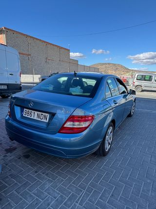 Mercedes-Benz Clase C 2010