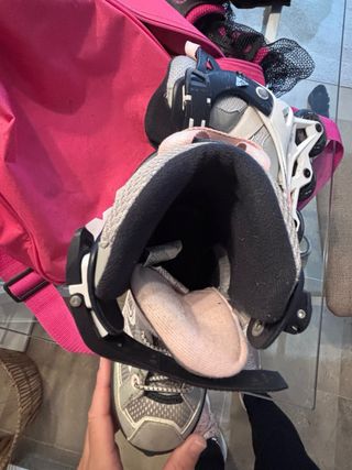 Patines en línea con mochila y protecciones