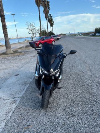 Yamaha Tmax 530 2019 Negra