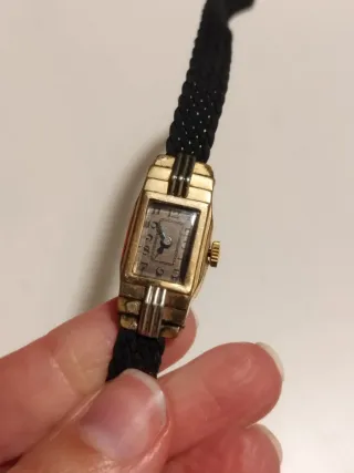 Reloj de pulsera antiguo laminado en oro art deco