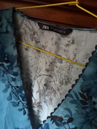 Vestido Zara Satén Azul Flores Talla S