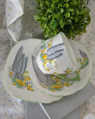 Trio da tea di Roslyn con decoro acquerello
