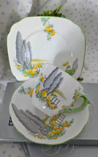 Trio da tea di Roslyn con decoro acquerello