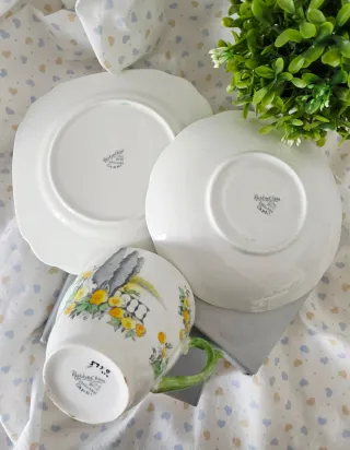 Trio da tea di Roslyn con decoro acquerello