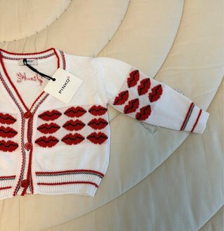 Cardigan Pinko bambina con labbra rosse