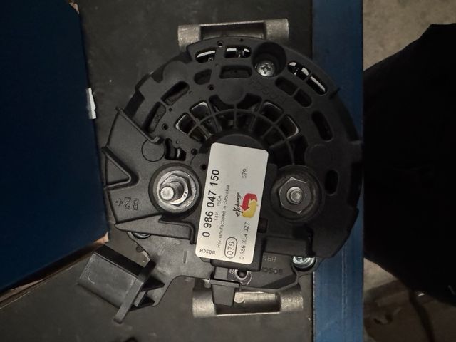 Alternador Bosch 0 986 047 150