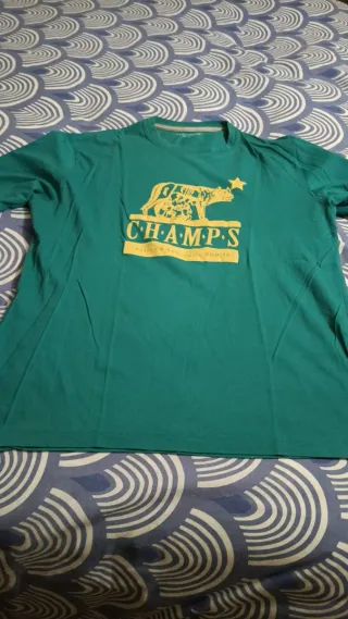 Camiseta Manga Larga Verde Estampada