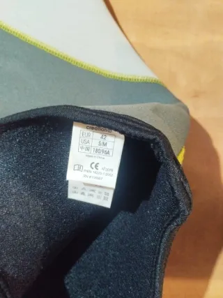 Traje neopreno capucha talla 42