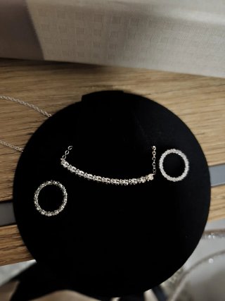 Gargantilla y pendientes de plata
