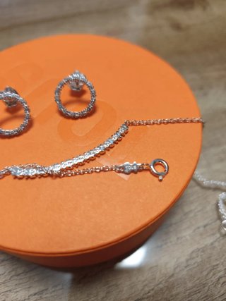 Gargantilla y pendientes de plata