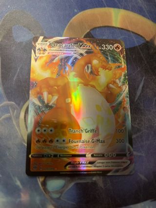 Carta Pokémon Dracaufeu VMAX Gigamax