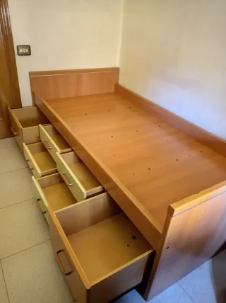 Cama individual con cajones
