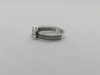 Anillo Pandora Circonitas Talla 54