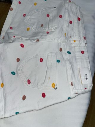 Pantalón corto Pepe Jeans niña estampado labios