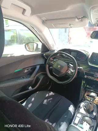 Peugeot 2008 2021