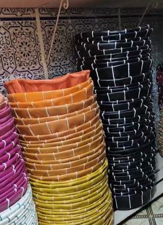 Puffs marroquíes de piel