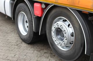 DAF XF 26.440 - CAMIONES LONAS TAUTLINER