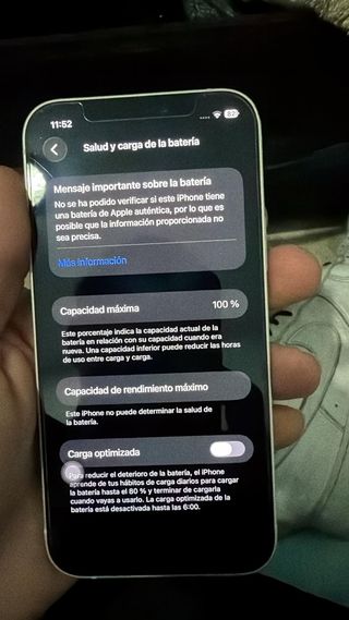 iPhone 12 Blanco Casi Nuevo con cargador