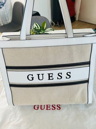 Bolso Guess Beige y Blanco Original