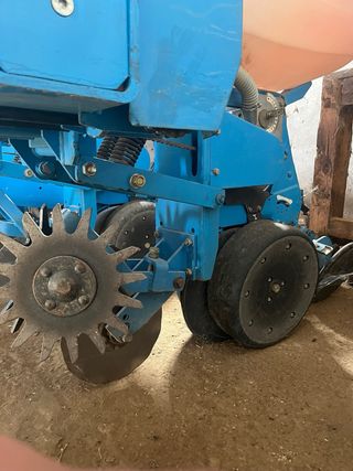 Sembradora Monosem NX de 6 Filas Neumática