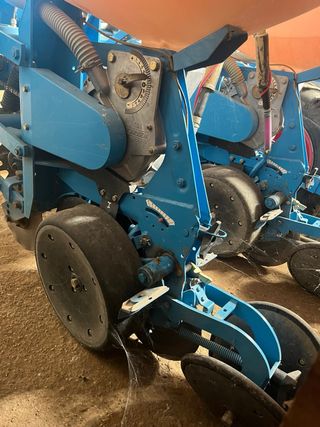 Sembradora Monosem NX de 6 Filas Neumática