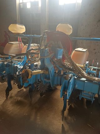 Sembradora Monosem NX de 6 Filas Neumática