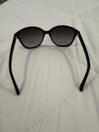 Gafas de sol Guess mujer negras