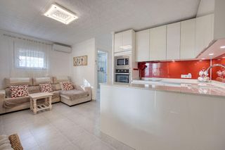 Chalet en venta en La Siesta - El Salado - Torreta en Torrevieja