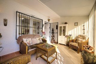 Chalet en venta en La Siesta - El Salado - Torreta en Torrevieja