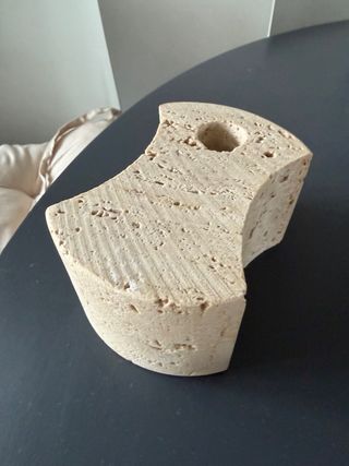 Candelabro in travertino