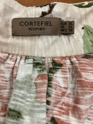 Blusa Cortefiel floral sin mangas