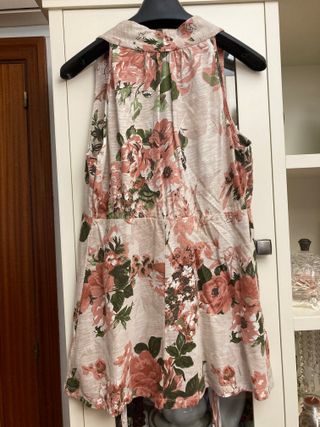 Blusa Cortefiel floral sin mangas