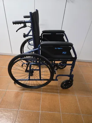 Silla de ruedas autop. plegable nueva. OPORTUNIDAD