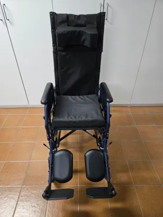 Silla de ruedas autop. plegable nueva. OPORTUNIDAD