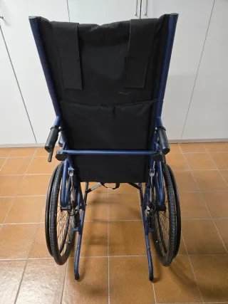 Silla de ruedas autop. plegable nueva. OPORTUNIDAD