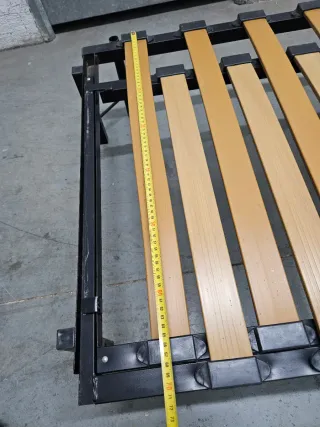 Somier metálico con láminas de madera